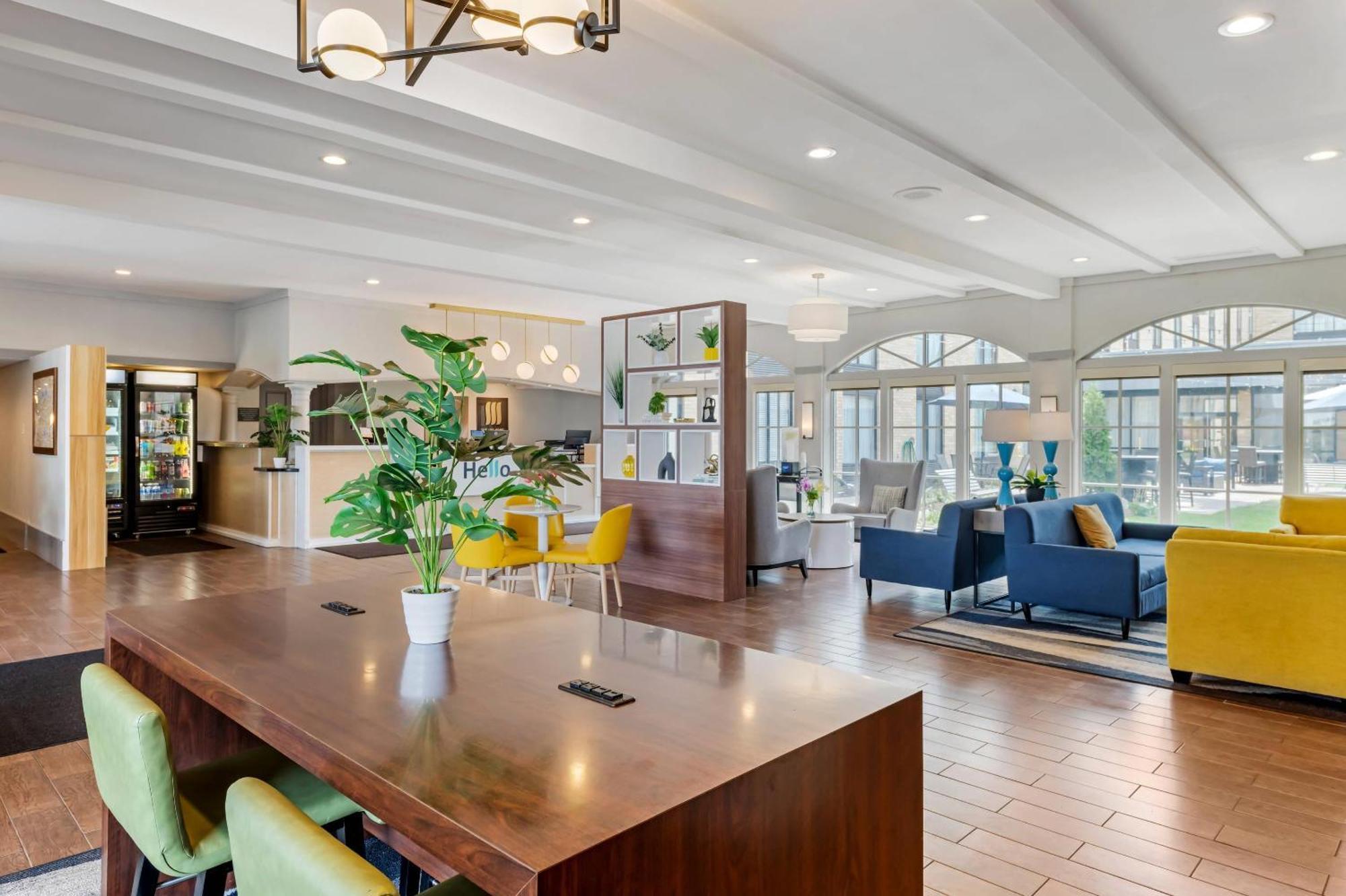Comfort Msp Airport - Mall Of America Inn 3*
